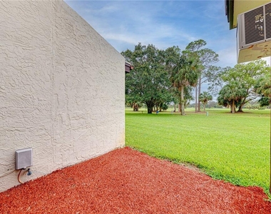 1241 Saint Andrews Drive - Photo Thumbnail 7