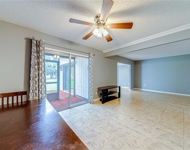 1241 Saint Andrews Drive - Photo Thumbnail 19