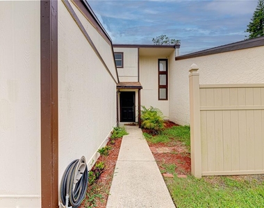 1241 Saint Andrews Drive - Photo Thumbnail 3