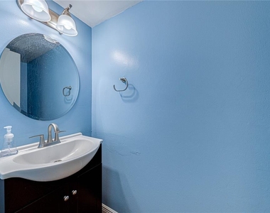 1241 Saint Andrews Drive - Photo Thumbnail 22