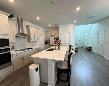 2144 Keystone Pass Boulevard - Photo Thumbnail 9