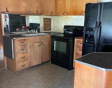 9736 Warrick Street - Photo Thumbnail 5