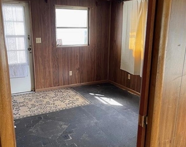 9736 Warrick Street - Photo Thumbnail 9