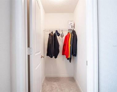 2893 Sanctuary Drive - Photo Thumbnail 17