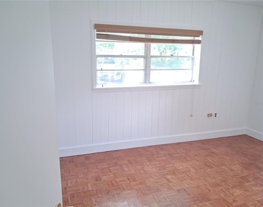 209 Bayshore Drive - Photo Thumbnail 13