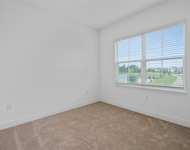 6573 Quest Street - Photo Thumbnail 16