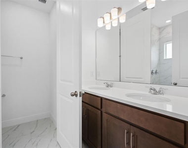6573 Quest Street - Photo Thumbnail 14
