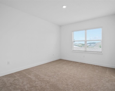 6573 Quest Street - Photo Thumbnail 12