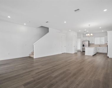 6573 Quest Street - Photo Thumbnail 11