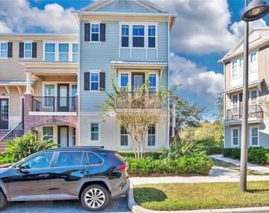 921 Taramundi Drive - Photo Thumbnail 2