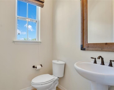 921 Taramundi Drive - Photo Thumbnail 17