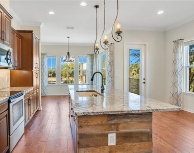921 Taramundi Drive - Photo Thumbnail 4