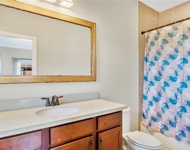 921 Taramundi Drive - Photo Thumbnail 13