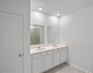 4819 Worchester Drive - Photo Thumbnail 18