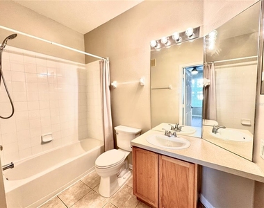 6214 Stevenson Drive - Photo Thumbnail 6