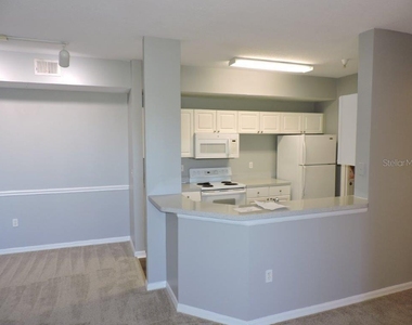 5542 Metrowest Boulevard - Photo Thumbnail 3