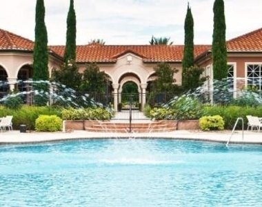 5542 Metrowest Boulevard - Photo Thumbnail 11