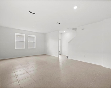 6028 Zen Way - Photo Thumbnail 9