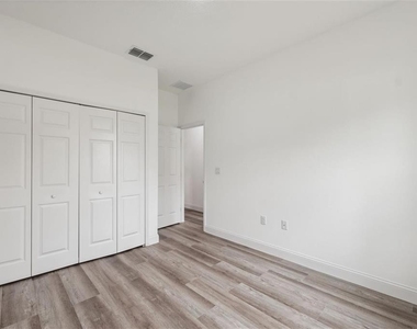 6062 Sw 154th Place Road - Photo Thumbnail 29