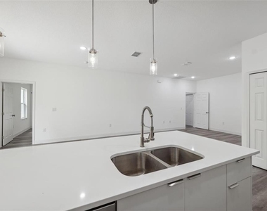 6062 Sw 154th Place Road - Photo Thumbnail 17