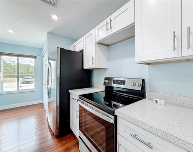 2260 Grenwich Avenue - Photo Thumbnail 5