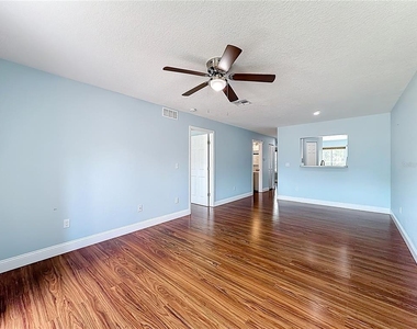 2260 Grenwich Avenue - Photo Thumbnail 16