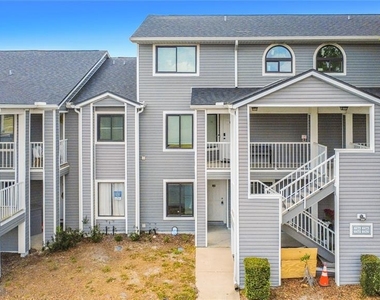 2260 Grenwich Avenue - Photo Thumbnail 1