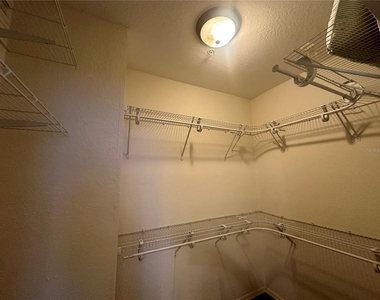 6119 Metrowest Boulevard - Photo Thumbnail 6