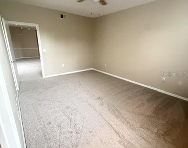 5536 Metrowest Boulevard - Photo Thumbnail 16