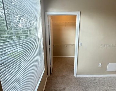 5536 Metrowest Boulevard - Photo Thumbnail 10