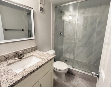 3244 S Semoran Boulevard - Photo Thumbnail 8