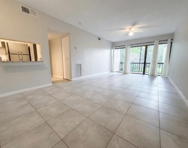 3244 S Semoran Boulevard - Photo Thumbnail 5