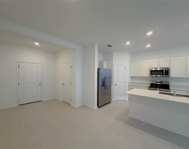 618 Poppy Lane - Photo Thumbnail 2