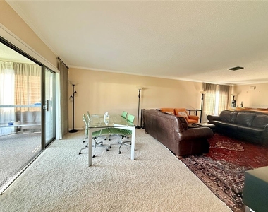 1739 Lake Marion Drive - Photo Thumbnail 7