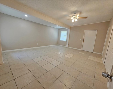6301 Breezewood Street - Photo Thumbnail 14