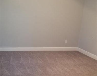 4514 Lighthouse Circle - Photo Thumbnail 3