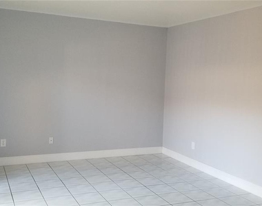 4514 Lighthouse Circle - Photo Thumbnail 11