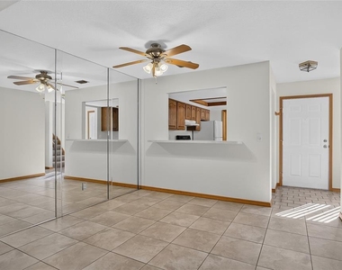 367 Castlewood Lane - Photo Thumbnail 10