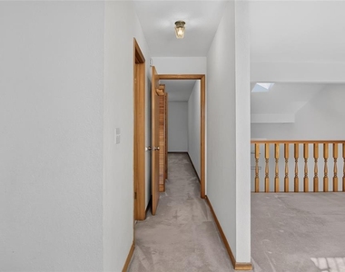367 Castlewood Lane - Photo Thumbnail 21