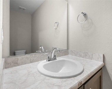 2726 Idyll Lakes Circle - Photo Thumbnail 13
