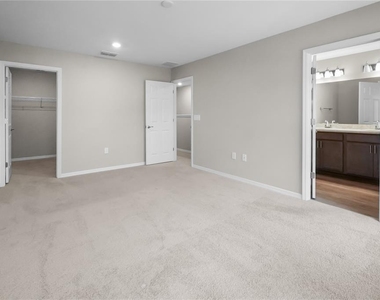 2726 Idyll Lakes Circle - Photo Thumbnail 8