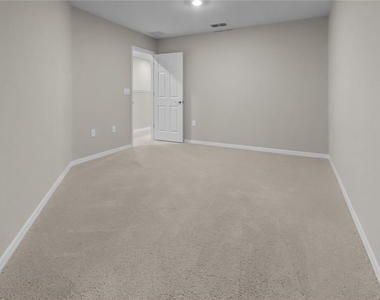 2726 Idyll Lakes Circle - Photo Thumbnail 16