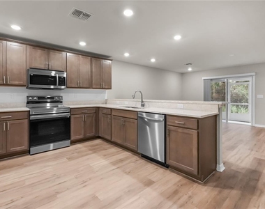 2726 Idyll Lakes Circle - Photo Thumbnail 4