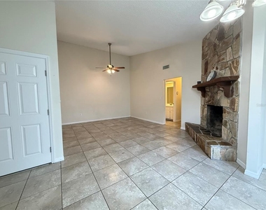 3136 Julia Court - Photo Thumbnail 2