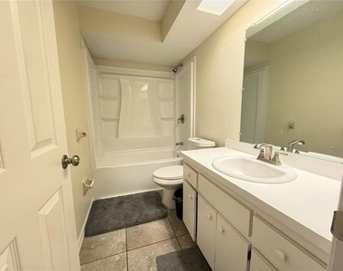3136 Julia Court - Photo Thumbnail 14