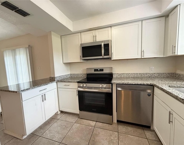 3136 Julia Court - Photo Thumbnail 4