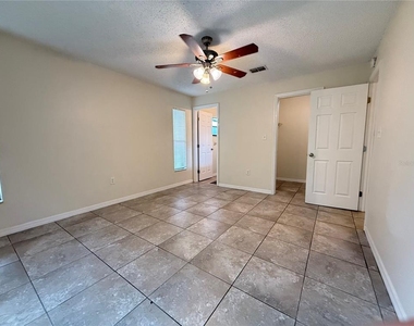 3136 Julia Court - Photo Thumbnail 7