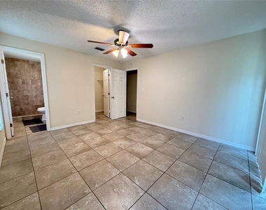 3136 Julia Court - Photo Thumbnail 10