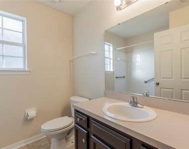 3776 Nw 26th Terrace - Photo Thumbnail 8