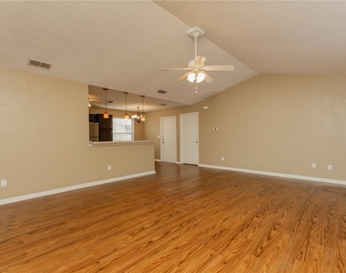 3776 Nw 26th Terrace - Photo Thumbnail 7